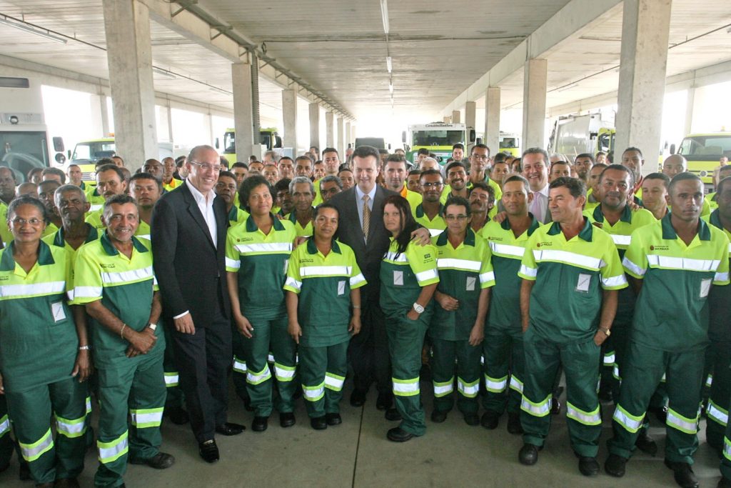 Novo modelo do sistema de limpeza municipal foi apresentado por Kassab em dezembro de 2011, em Interlagos.