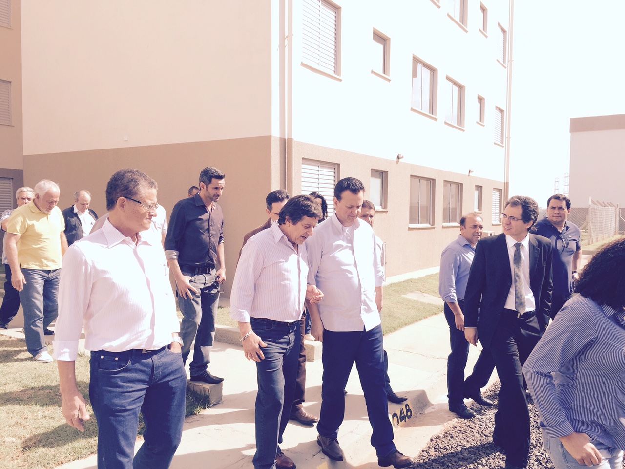 Ao lado do prefeito Rodrigo Agostinho, o ministro visitou o conjunto