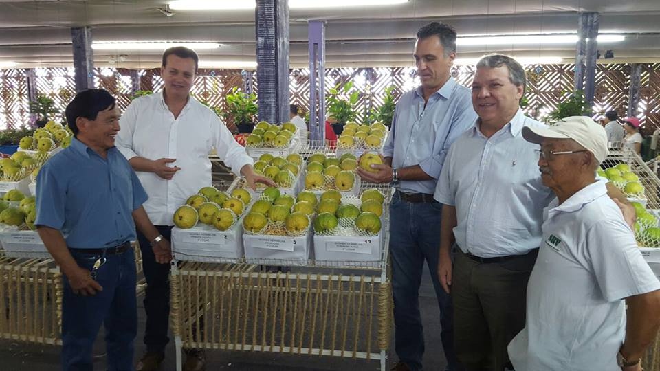 Na visita à Festa do Figo, o ministro foi acompanhado pelo prefeito Clayton Machado