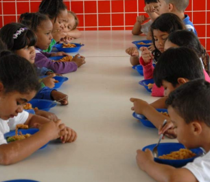 Em 2012, eram servidas, todos os dias, 1,8 milhão de refeições para os alunos da rede municipal