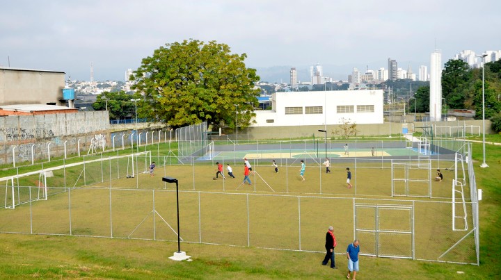 Campos, quadra poliesportiva, academia ao ar livre e playground fazem parte do novo Antônio Iacovino