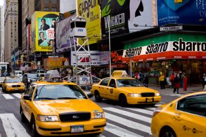 Nova York adotou novo limite de velocidade para reduzir acidentes de trânsito 