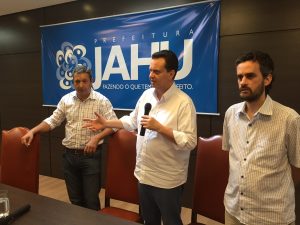 O deputado Izar, Kassab e o prefeito de Jaú, Rafael Agostini