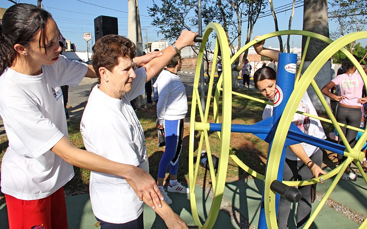 Programa Viva Mais Esporte Mogi oferecerá atividades para todas as idades, inclusive para os idosos, que já realizam exercícios nas 43 ATIs existentes na cidade